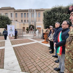 Spinazzola, omaggio della Brigata Pinerolo al Monumento ai Caduti