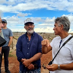 Mel Gibson a Spinazzola: visita le Miniere di Bauxite in cerca di location per il suo film