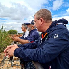 Mel Gibson a Spinazzola: visita le Miniere di Bauxite in cerca di location per il suo film