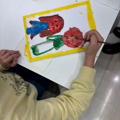 “Il ritratto del mio Supereroe”: a Spinazzola un laboratorio di pittura per la Festa del Papà