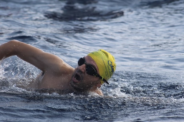 “Traversata Stretto di Messina 2026”: l’impresa dell’atleta di Spinazzola Sebastiano Galantucci