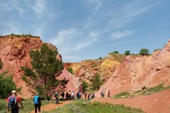 Cave di bauxite, una geo passeggiata fra gli echi della storia
