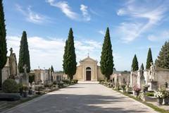 Estumulazioni al vecchio cimitero: il Comune di Spinazzola cerca gli aventi diritto