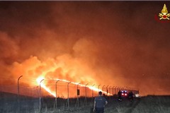Fiamme sull’Alta Murgia, 500 ettari bruciati: Vigili del Fuoco al lavoro da ore