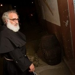 Padre Nicola benedice il neopresidente Sergio Mattarella